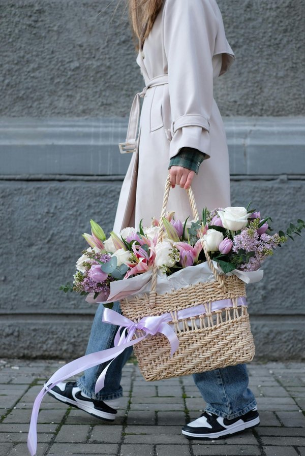 Baskets femme : tendances, styles et conseils pour bien choisir